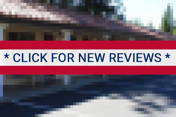 www.goldtrailmotorlodge.com - check out latest independent reviews
