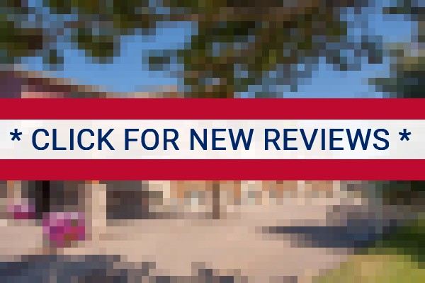 www.steamboathotel.net - check out latest independent reviews